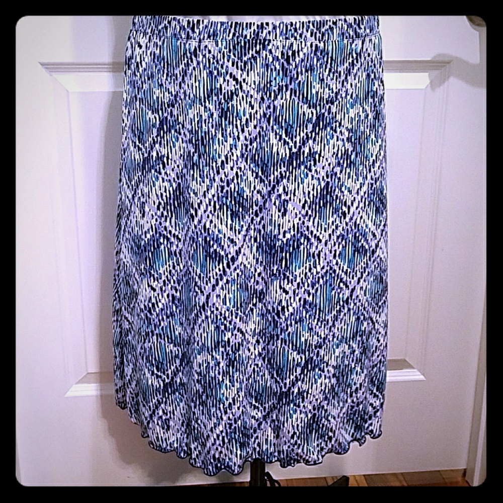 Cato Multi Skirt Size Large